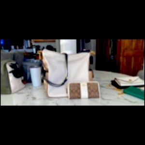 Coach purse and wallet